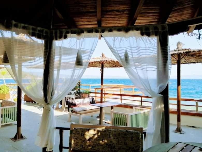 Stone Villa Inside Sea- Kids'Land Platanidia Ngoại thất bức ảnh