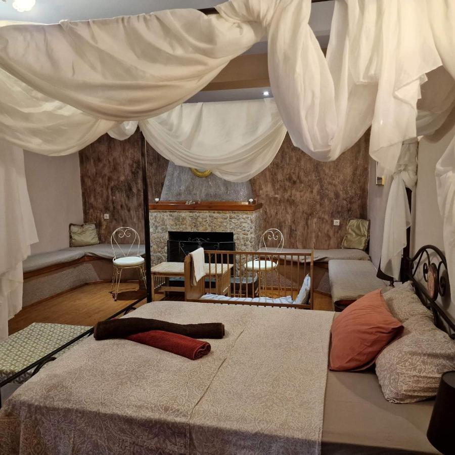 Stone Villa Inside Sea- Kids'Land Platanidia Ngoại thất bức ảnh