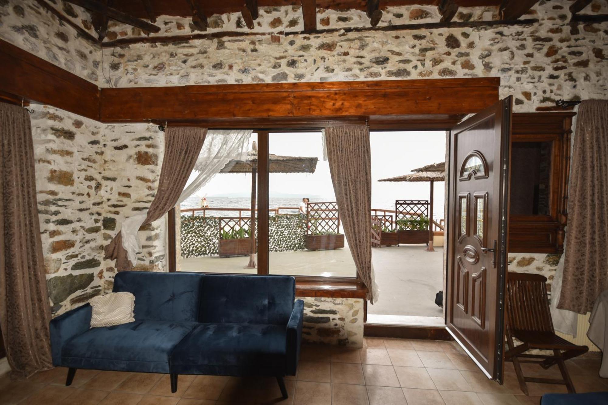 Stone Villa Inside Sea- Kids'Land Platanidia Ngoại thất bức ảnh