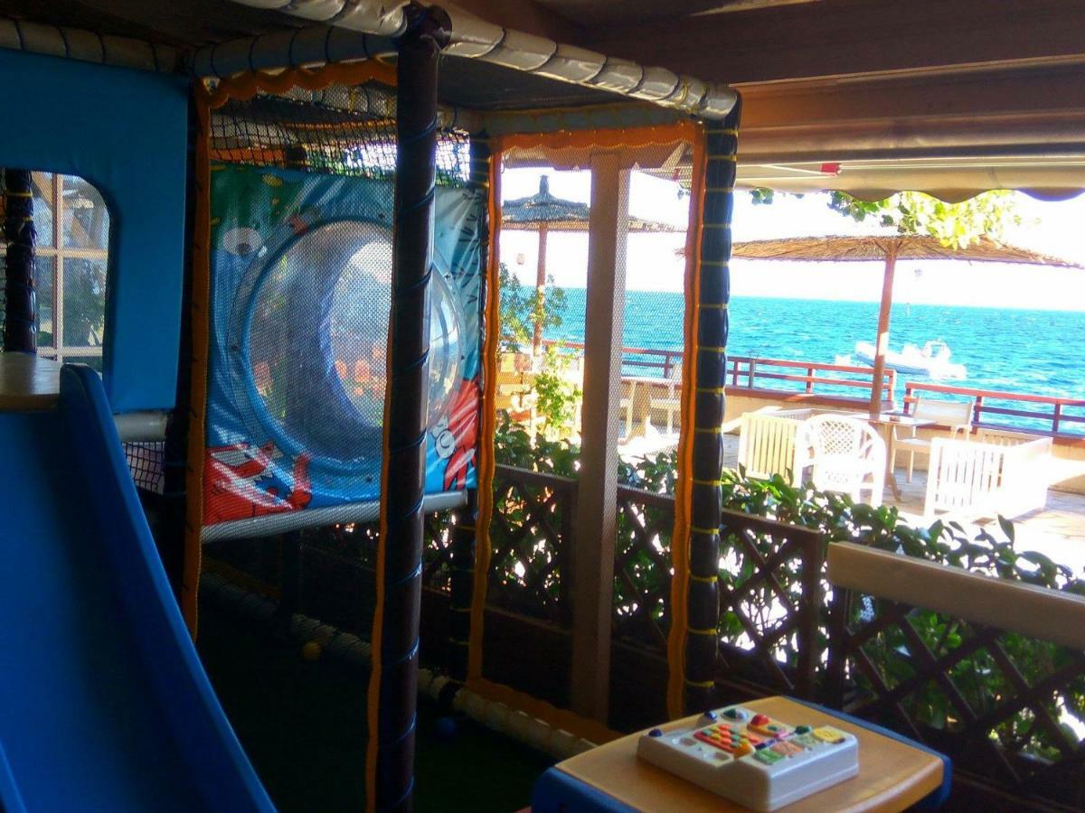 Stone Villa Inside Sea- Kids'Land Platanidia Ngoại thất bức ảnh