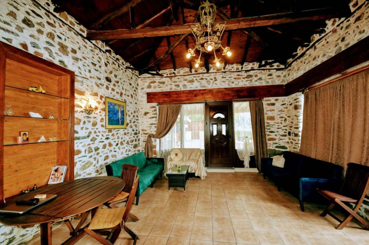 Stone Villa Inside Sea- Kids'Land Platanidia Ngoại thất bức ảnh