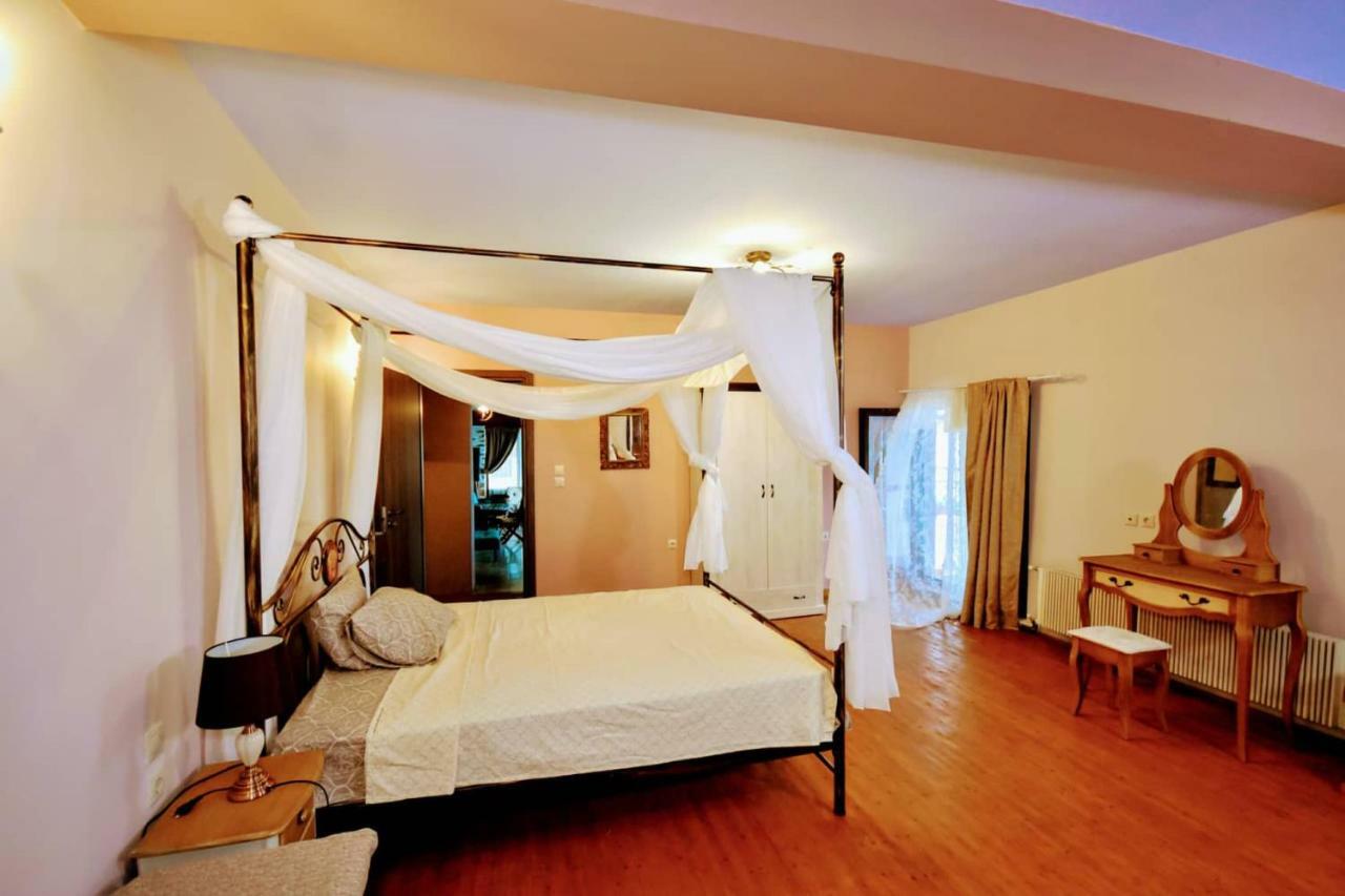 Stone Villa Inside Sea- Kids'Land Platanidia Ngoại thất bức ảnh