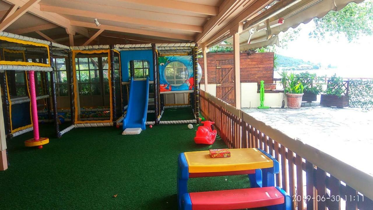 Stone Villa Inside Sea- Kids'Land Platanidia Ngoại thất bức ảnh
