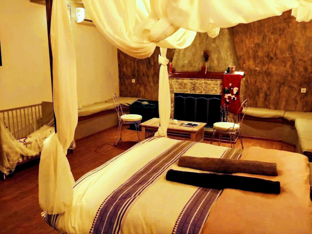 Stone Villa Inside Sea- Kids'Land Platanidia Ngoại thất bức ảnh